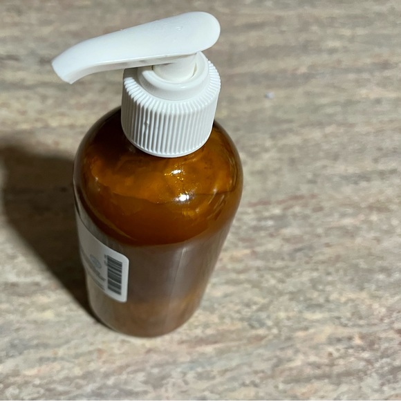 New Aromatics unscented lotion in glass bottle - Picture 2 of 9